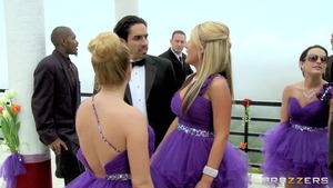 RealWifeStories: American wearing corset cumshot outdoors