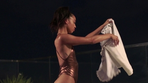 Vixen: College student Alexis Tae reverse cowgirl