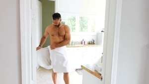 RealWifeStories.com: Paige Owens masturbating