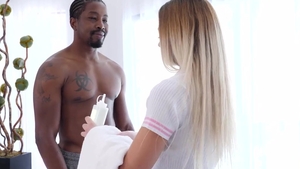 BBCPie.com: Oily hard pounding with celebrity