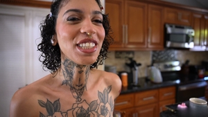 Tattooed beauty loves raw anal play